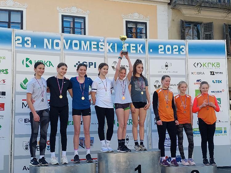 1168124151820230410_164701.jpg-nm-tek.si