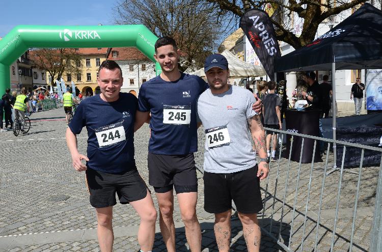 21744386636DSC_8941.JPG-nm-tek.si