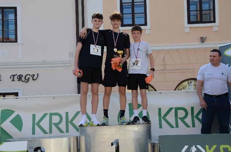 21744544383DSC_9404.JPG-nm-tek.si