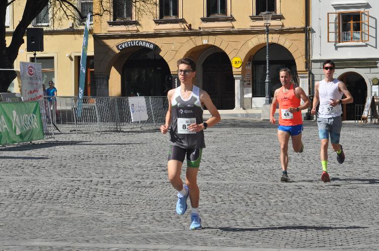 31744376454DSC_6007.JPG-nm-tek.si