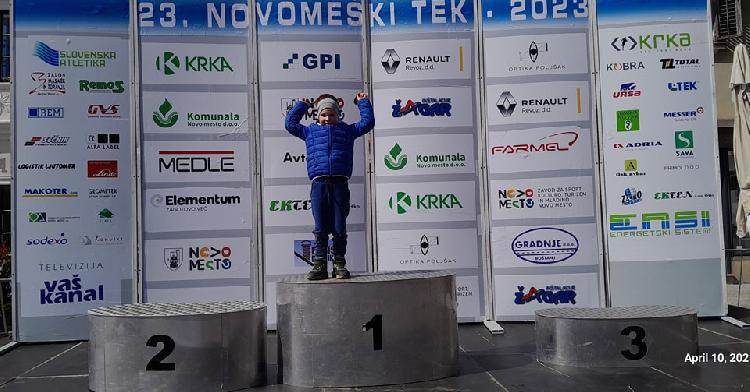 71681753074nmt8.jpg-nm-tek.si