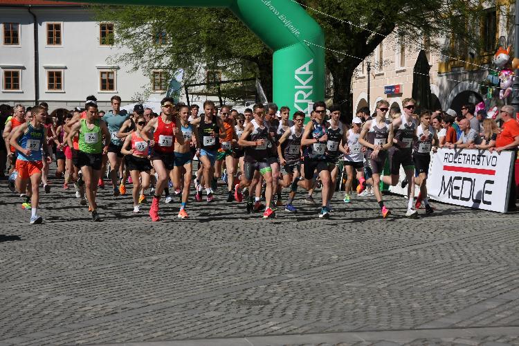 91712844275IMG_3200.JPG-nm-tek.si